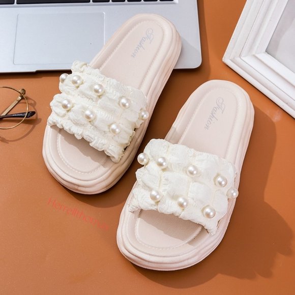 Shoes - Women's  Slippers,
